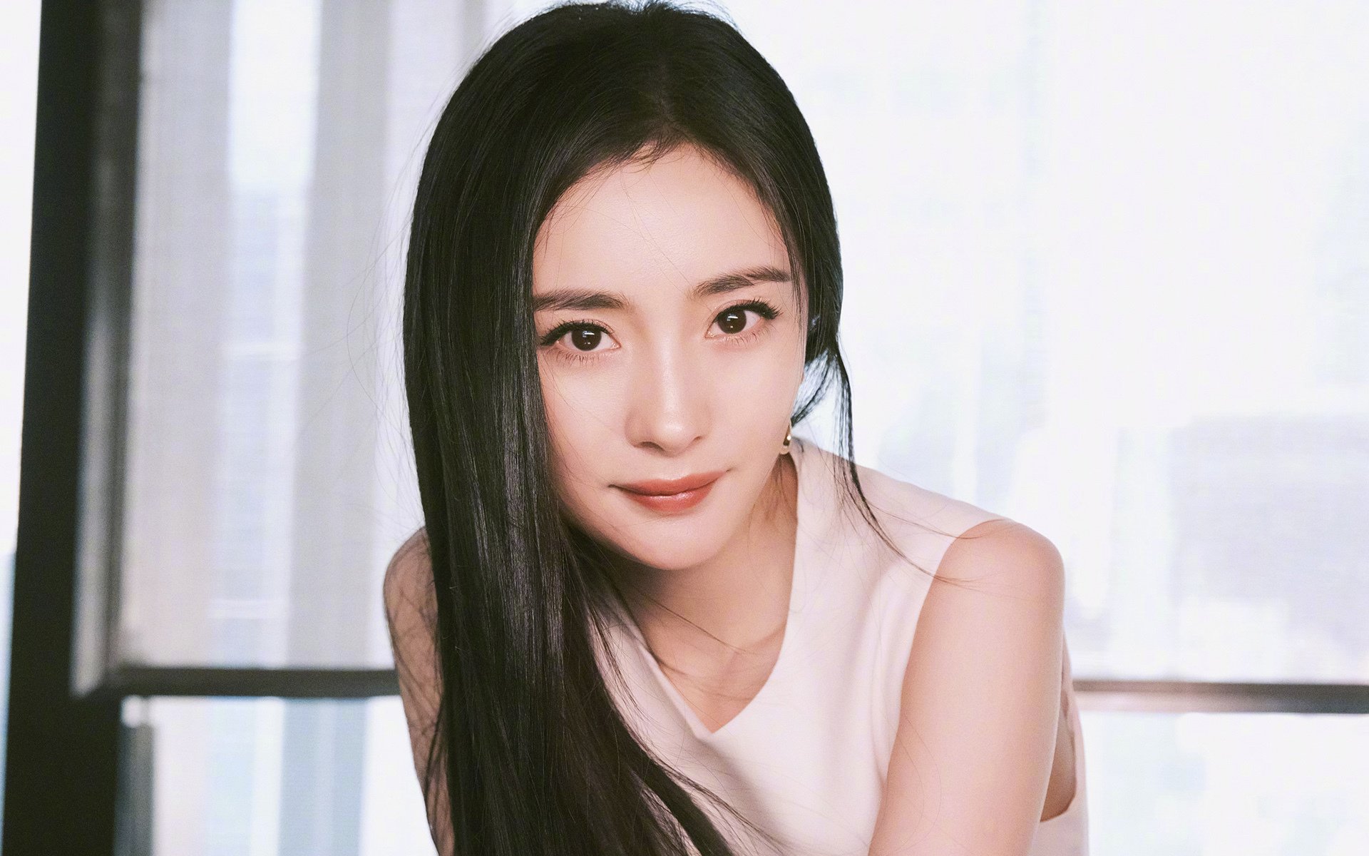 FB体育娱乐-尼克斯翻盘公牛,系列赛焦点战中布伦森贡献关键助攻,尼克斯对战公牛